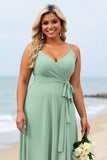 Vert sauge grande taille mousseline de soie spaghetti bretelles longue robe de demoiselle d’honneur