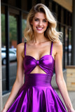 Une ligne violette découpée spaghetti bretelles Homecoming Dress