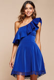 Une épaule Satin bleu royal Une ligne Robe de retour à la maison