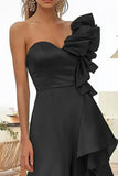 Robe formelle longue noire à une épaule avec volants