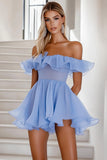 Mini robe de cocktail en mousseline de soie à volants bleu