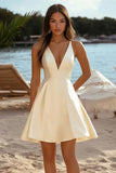 Robe courte de graduation en satin jonquille à col en V