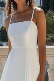 Une ligne spaghetti bretelles robe formelle en mousseline de soie blanche