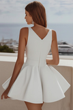 Robe de graduation sans manches à col en V blanche A Line