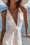 Robe moulante blanche sans manches à col en V
