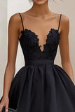 Robe formelle à bretelles spaghetti noires