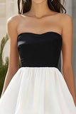 Robe longue formelle en satin sans bretelles noir et blanc