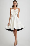 Noir et blanc spaghetti bretelles Satin Short Graduation Dress avec noeud