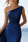 Robe formelle froncée sirène marine à une épaule