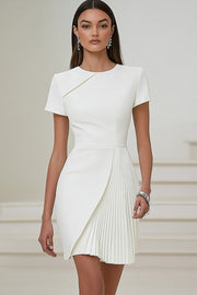 Robe de travail plissée ivoire à manches courtes