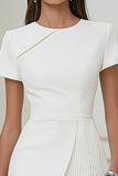 Robe de travail plissée ivoire à manches courtes