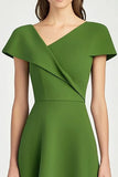 Robe longue de travail en satin à manches longues Green A Line Cap