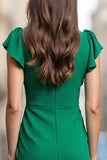 Robe de travail midi moulante en V froncée en satin vert avec drapé
