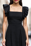A Line Robe de travail midi en satin noir à col carré avec volants