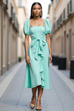 Robe de travail midi à col carré vert menthe avec volants