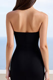 Robe longue formelle sans bretelles en satin noir sirène avec fente