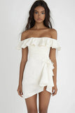 Robe courte moulante ivoire avec volants