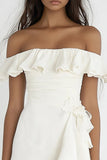 Robe courte moulante ivoire avec volants