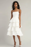 Ivoire Tiered A Line Spaghetti Straps Graduation Dress avec volants
