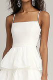 Ivoire Tiered A Line Spaghetti Straps Graduation Dress avec volants