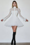 Tulle Blanc Une Ligne Robe de Graduation à Manches Longues