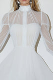 Tulle Blanc Une Ligne Robe de Graduation à Manches Longues