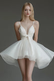 Tulle ivoire Col en V Spaghheti Bretelles courtes Graduation