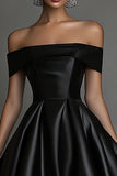 Satin noir Simple Une ligne Robe longue formelle