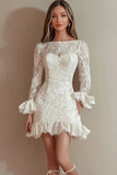 Robe moulante à manches longues en dentelle blanche