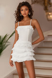 Mousseline de soie Une ligne à plusieurs niveaux Petite robe blanche