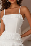 Mousseline de soie Une ligne à plusieurs niveaux Petite robe blanche
