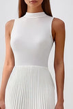 Robe mi-longue plissée blanche dos nu