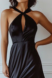 Robe cravate noire dos nu en satin avec fente