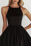 Robe courte de graduation en satin noir