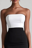 Robe mi-longue moulante en satin noir et blanc avec fente
