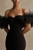 Robe de graduation à volants en satin noir à épaules dénudées