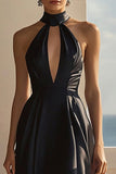 Robe de graduation haut-bas en mousseline de soie noire avec trou de serrure