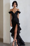 Robe formelle noire à volants à épaules dénudéesavec fente
