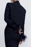 Noir 2 Pièce Cranté Revers Femmes Costumes de Bal avec Plume