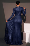 Robe d’invité de mariée fourreau bleu marine scintillant avec banderole