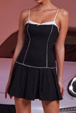 Robe de cocktail à bretelles spaghetti rayées noires Une ligne