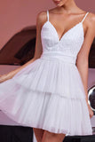 Robe à bretelles spaghetti blanches avec appliques