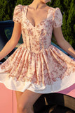 Floral Blush Une Corset Trapèze Robe de Retrouvailles À Manches Courtes