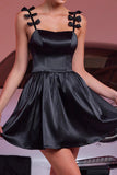 Satin noir Robe de cocktail à bretelles spaghetti avec nœuds