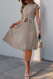 Robe d’été midi à fleurs vertes