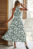 Robe d’été noire fleurie à une ligne avec ceinture
