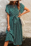 Robe d’été aligne imprimée vert foncé avec ceinture