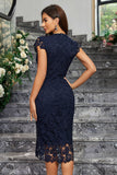 Robe de cocktail en dentelle à col rond fourreau bordeaux