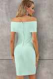 Robe de cocktail courte fourreau épaule dénudée en satin vert menthe