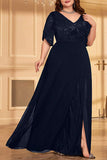 Mousseline de soie noire Une ligne longue Mère de la mariée Robe avec fente